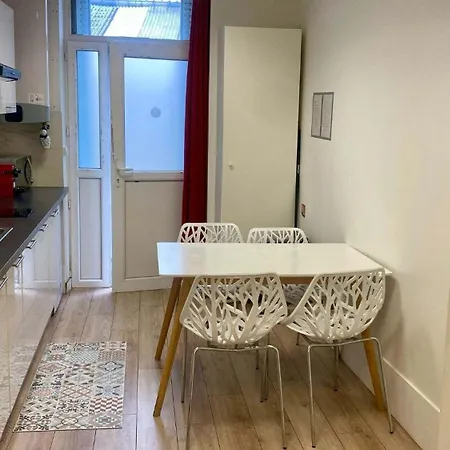Modern In Appartamento Gentilly